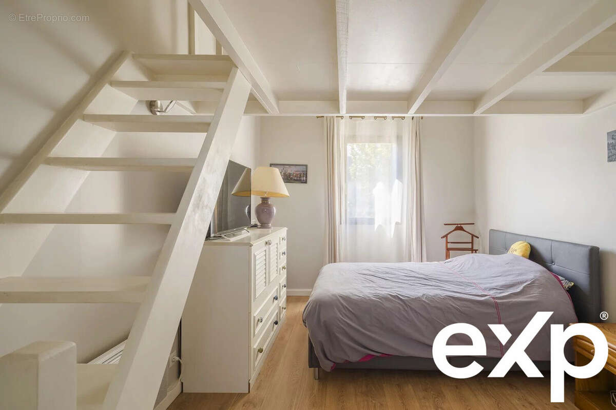 Maison à BONNEUIL-SUR-MARNE