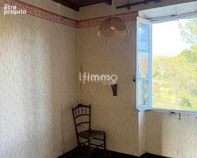 Maison de 101m2 à rénover sur sa parcelle de 500m2 - St Menet 13 - photo 20
