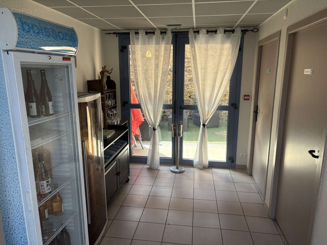 Region pompadour restaurant murs et fonds - photo 23
