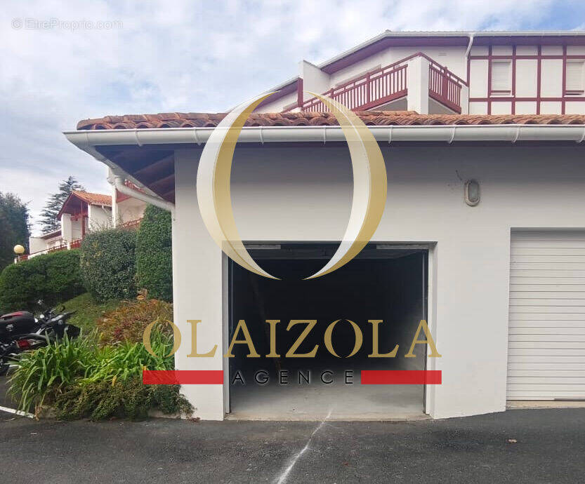 Parking à SAINT-JEAN-DE-LUZ