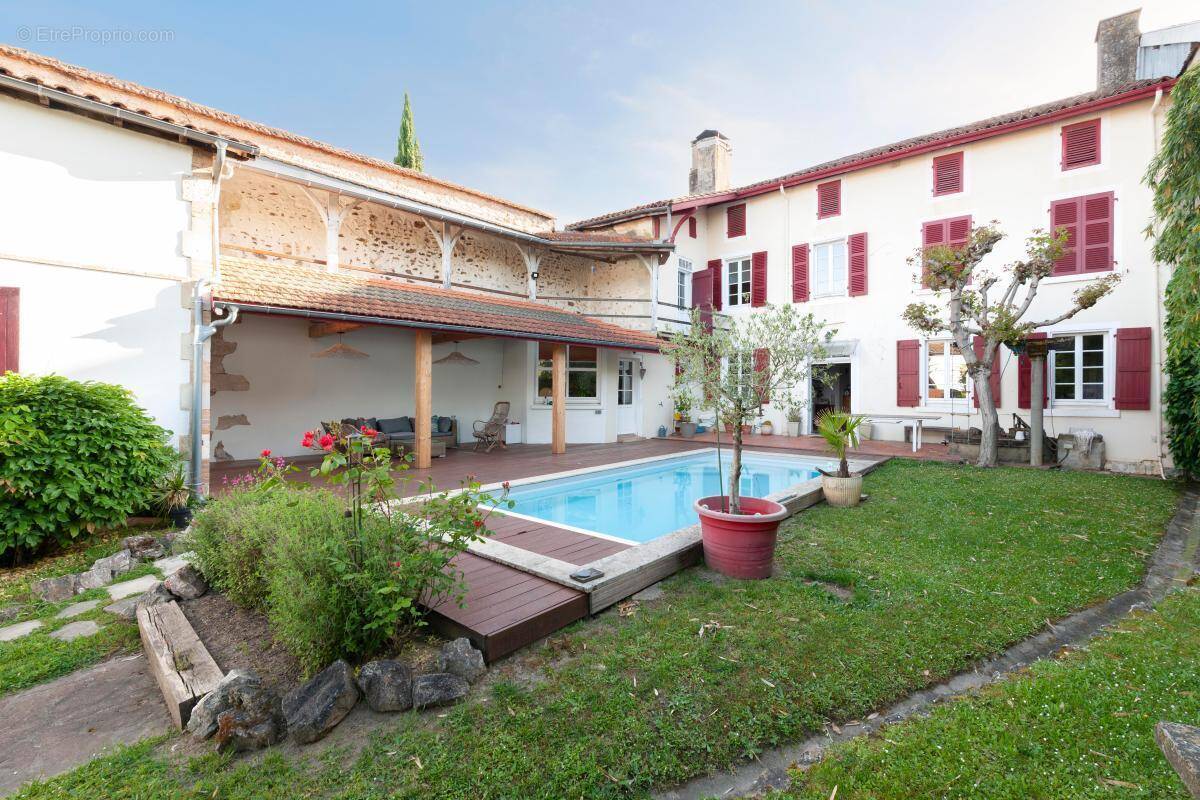 Maison à HAGETMAU