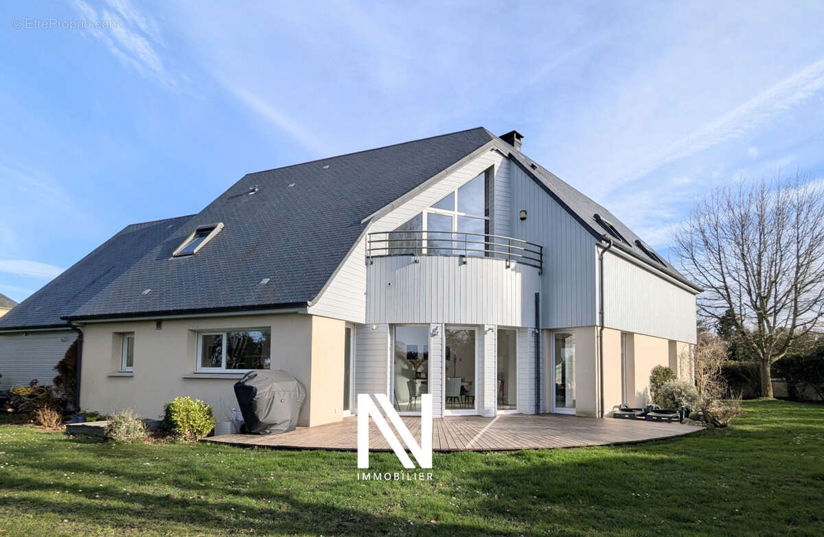 Maison à MATHIEU