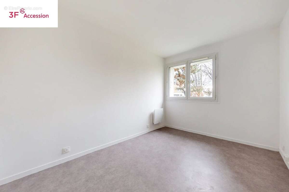Appartement à PARAY-VIEILLE-POSTE