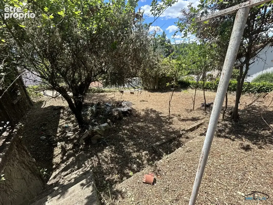 Maison 76 m² à Decazeville  - photo 2