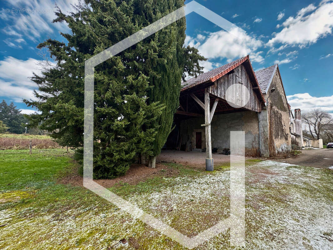 Maison à COSNE-COURS-SUR-LOIRE