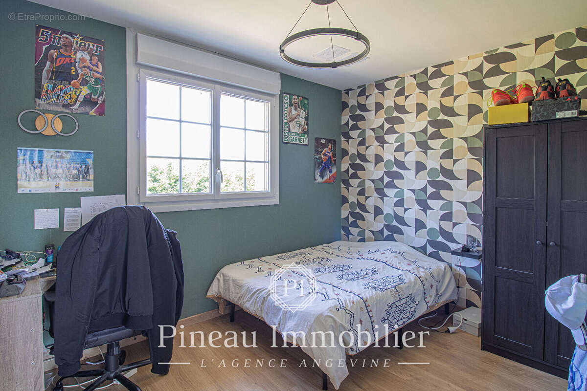 Maison à SAINT-SYLVAIN-D'ANJOU