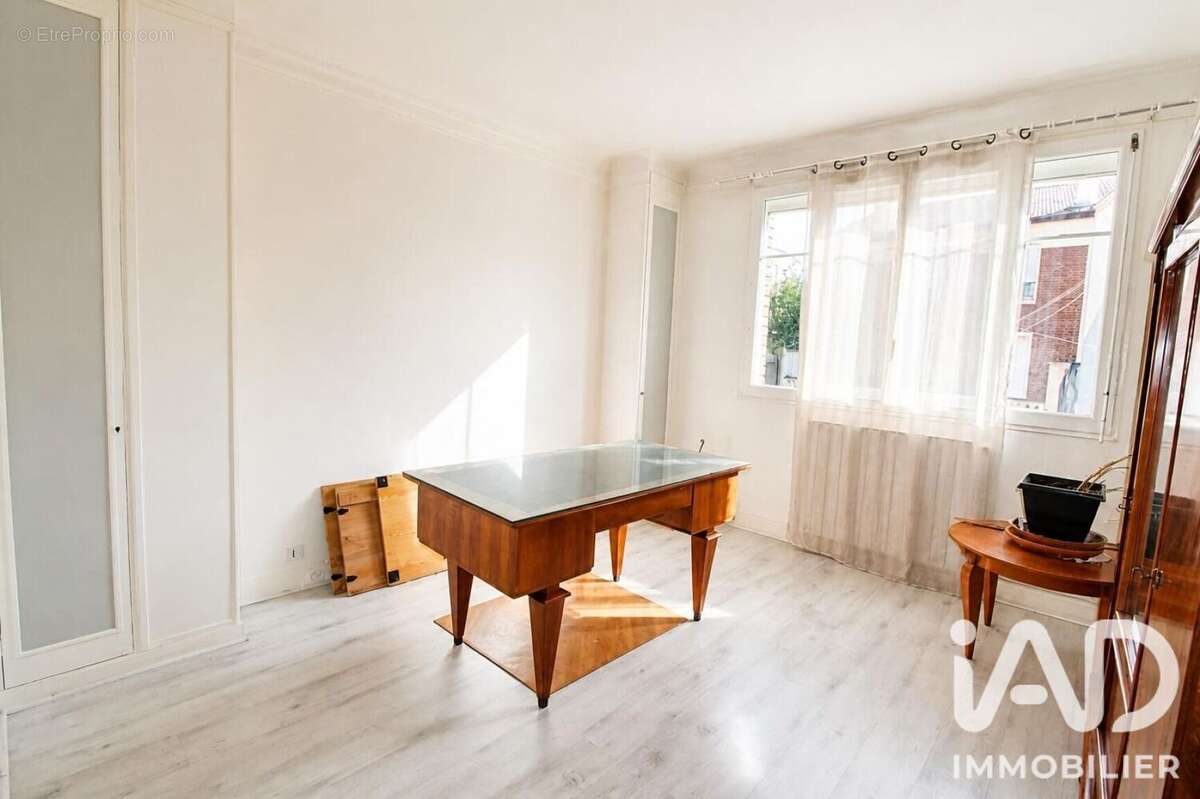 Photo 9 - Appartement à LE KREMLIN-BICETRE