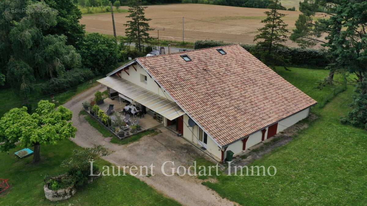 Maison à CASTELJALOUX