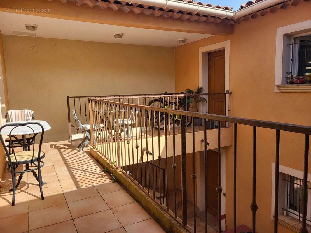 Appartement à LE LUC