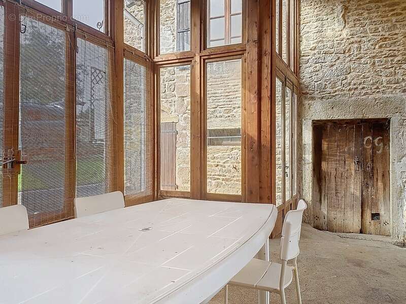 Maison à LA VINEUSE