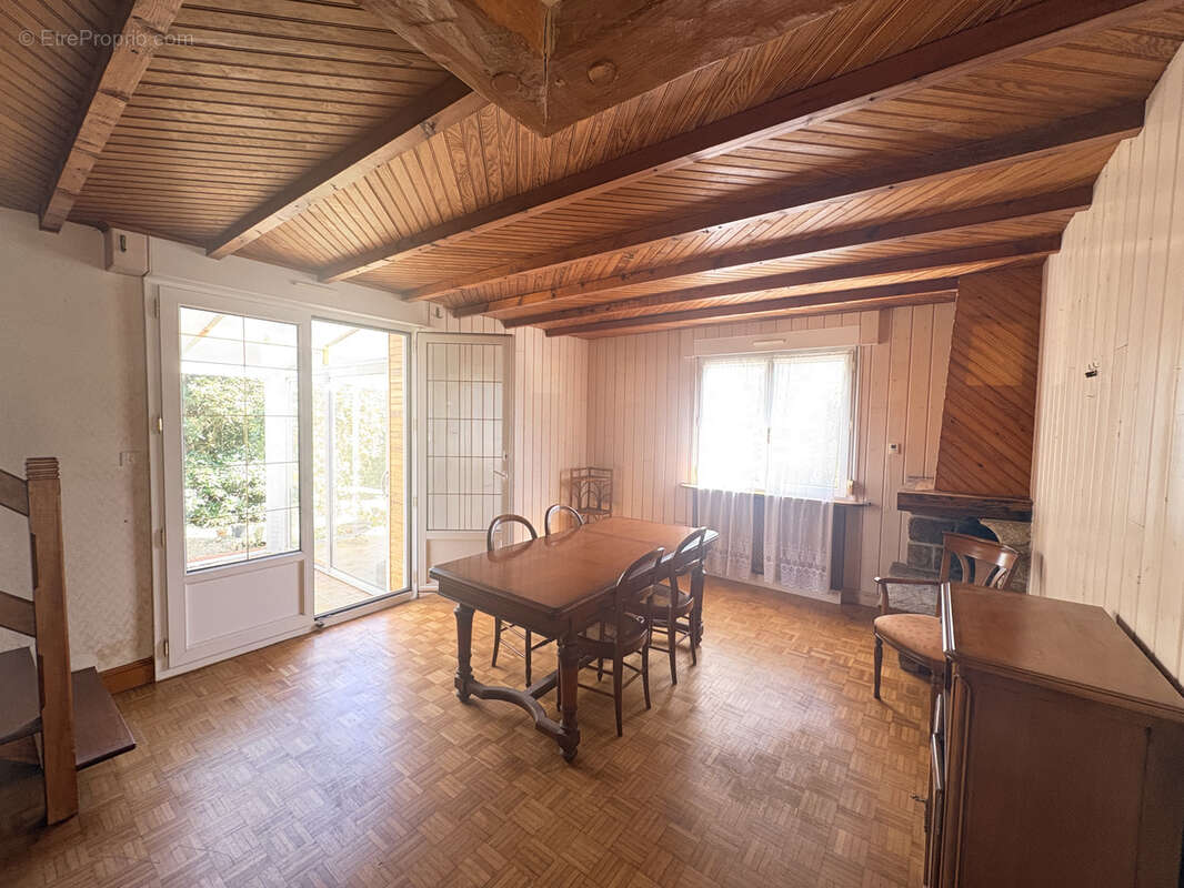 À vendre : Maison familiale des années 70 avec vie de plain-pied - photo 3