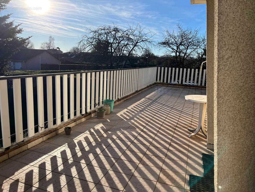 Appartement à SAINT-ANDRE-DE-CORCY