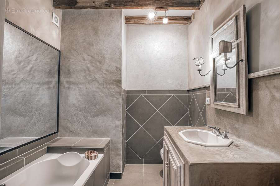 Maison à ENTRAINS-SUR-NOHAIN