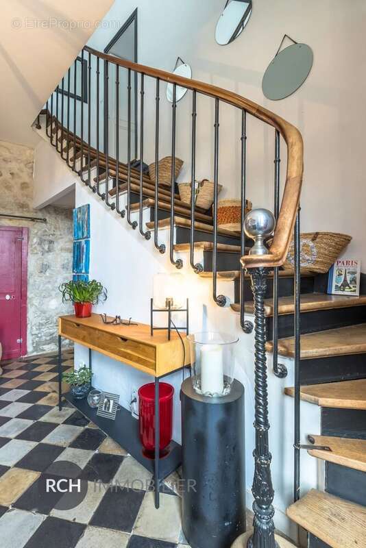 Maison à NEAUPHLE-LE-CHATEAU