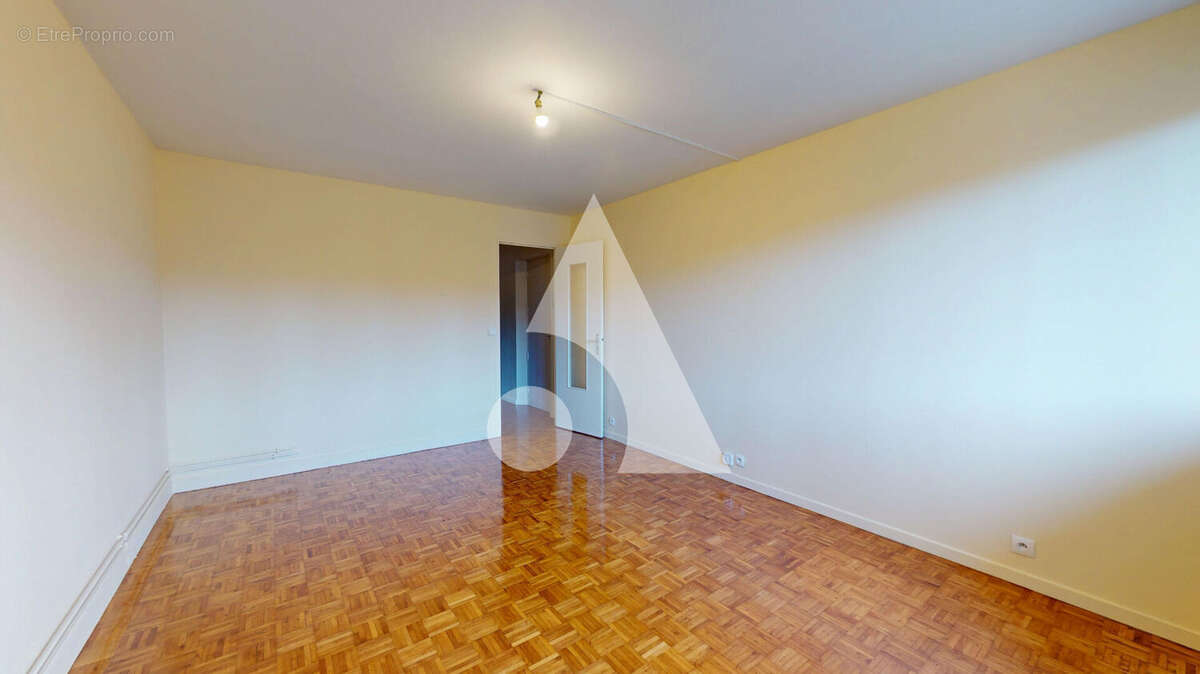 Appartement à JUVISY-SUR-ORGE