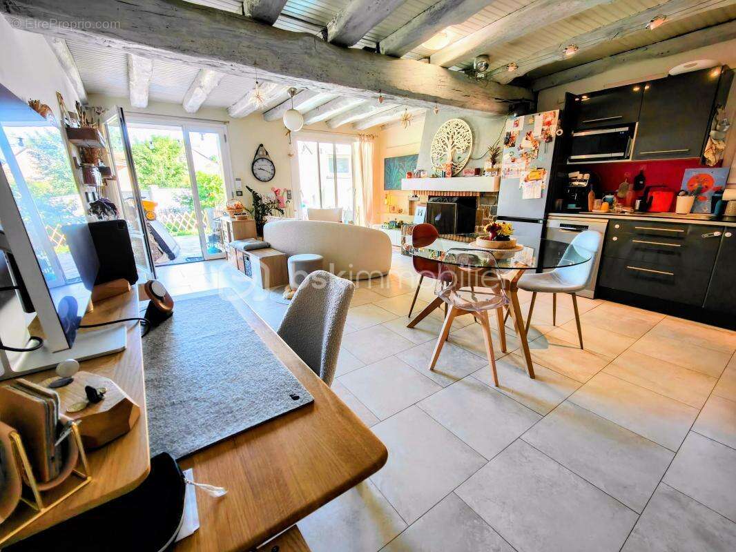 Maison à JOUARS-PONTCHARTRAIN