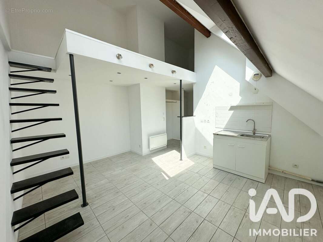 Appartement 31 m² à Corbeil-Essonnes  - photo 3