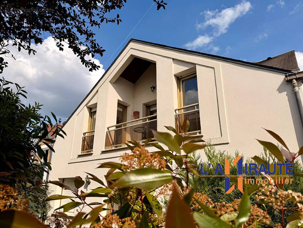 Appartement à MAISONS-LAFFITTE
