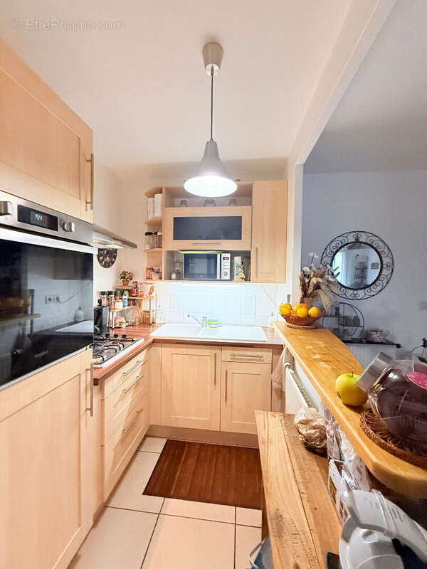 Appartement à SAVIGNY-LE-TEMPLE