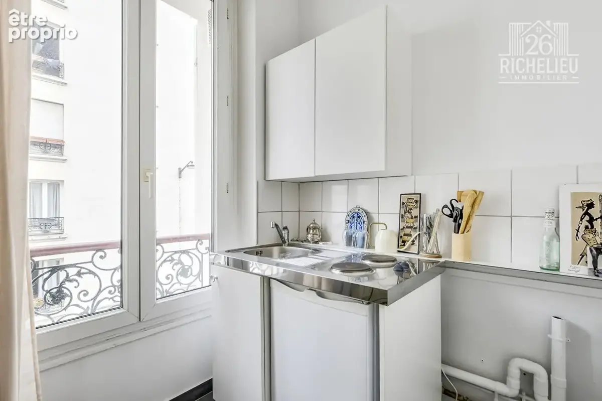 Exclusivité - Studio de charme au coeur du 11ème arrondissement - photo 4
