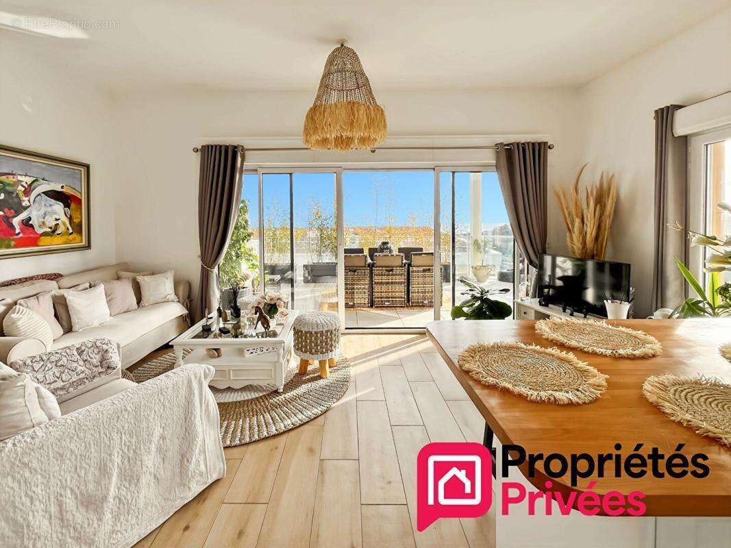 Appartement à VILLENEUVE-LOUBET