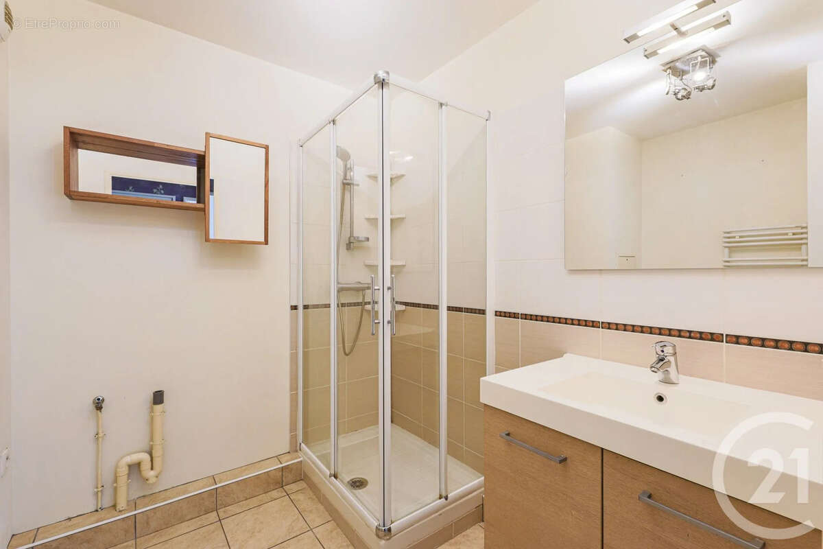 Appartement 42 m² à Grenoble  - photo 8
