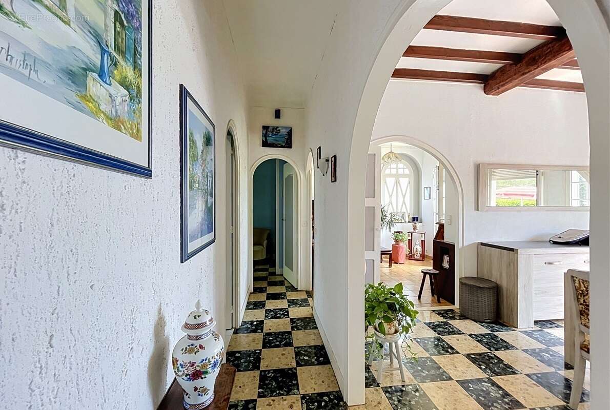 Maison à ANTIBES