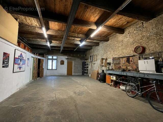Maison bourgeoise - 201 m², piscine, studio indépendant et vue dégagée ! - photo 15