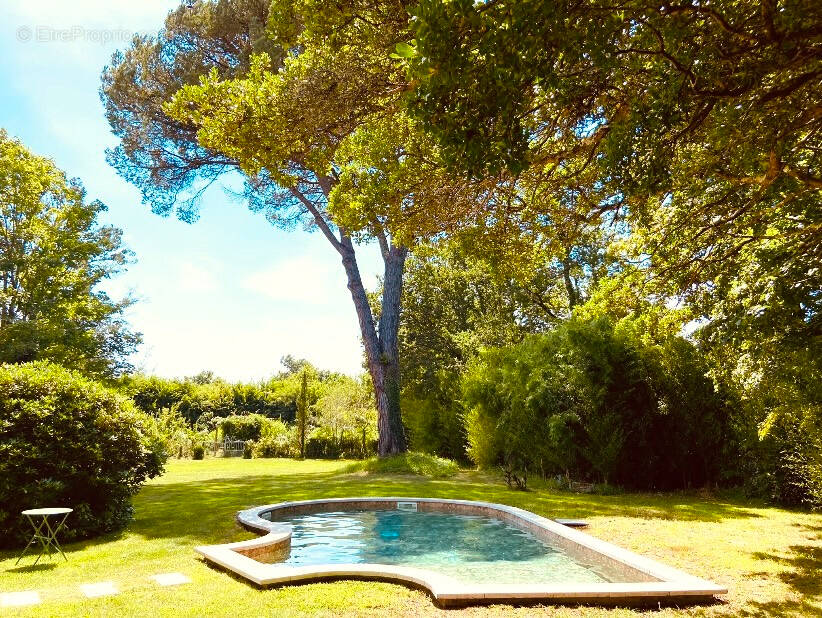 Maison à LIT-ET-MIXE