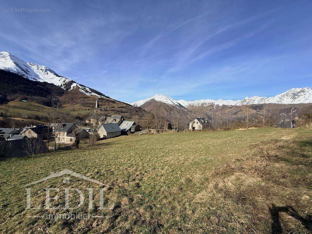 Terrain à AZET
