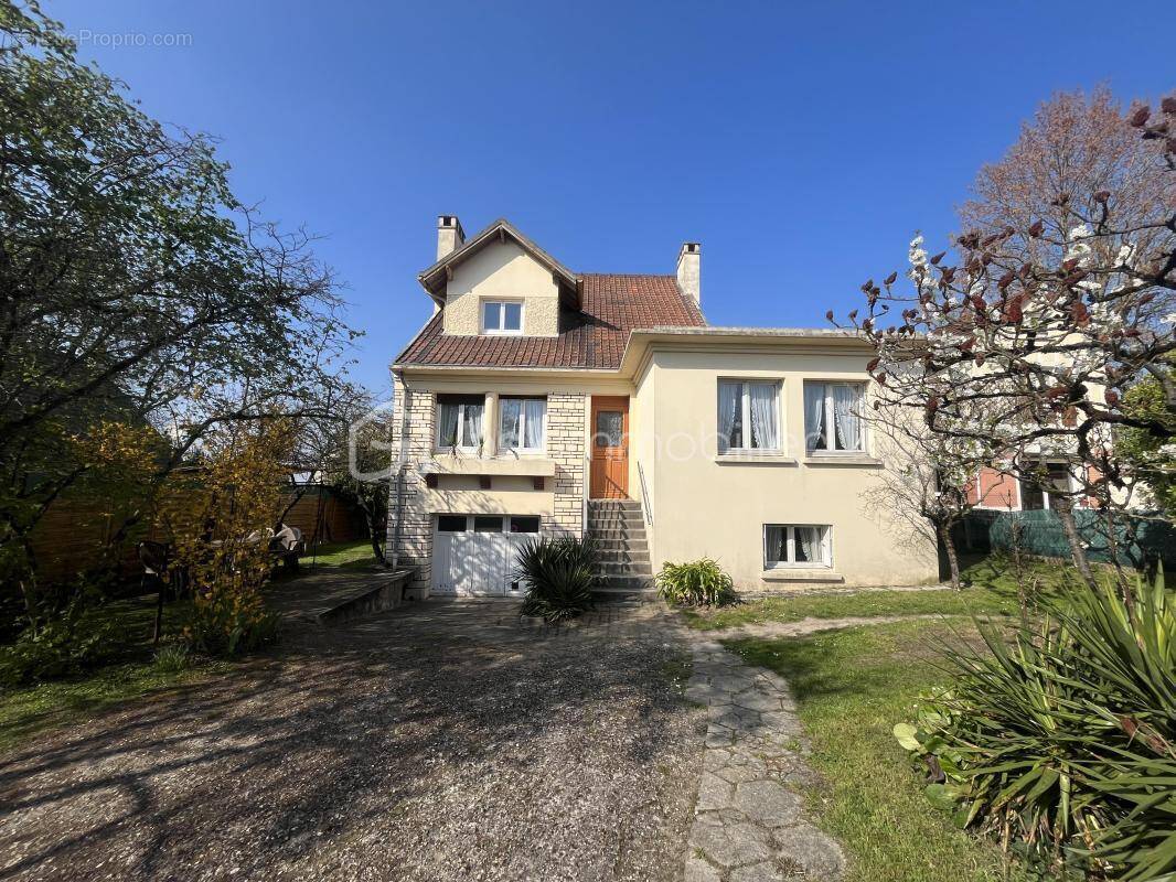 Maison à CONFLANS-SAINTE-HONORINE