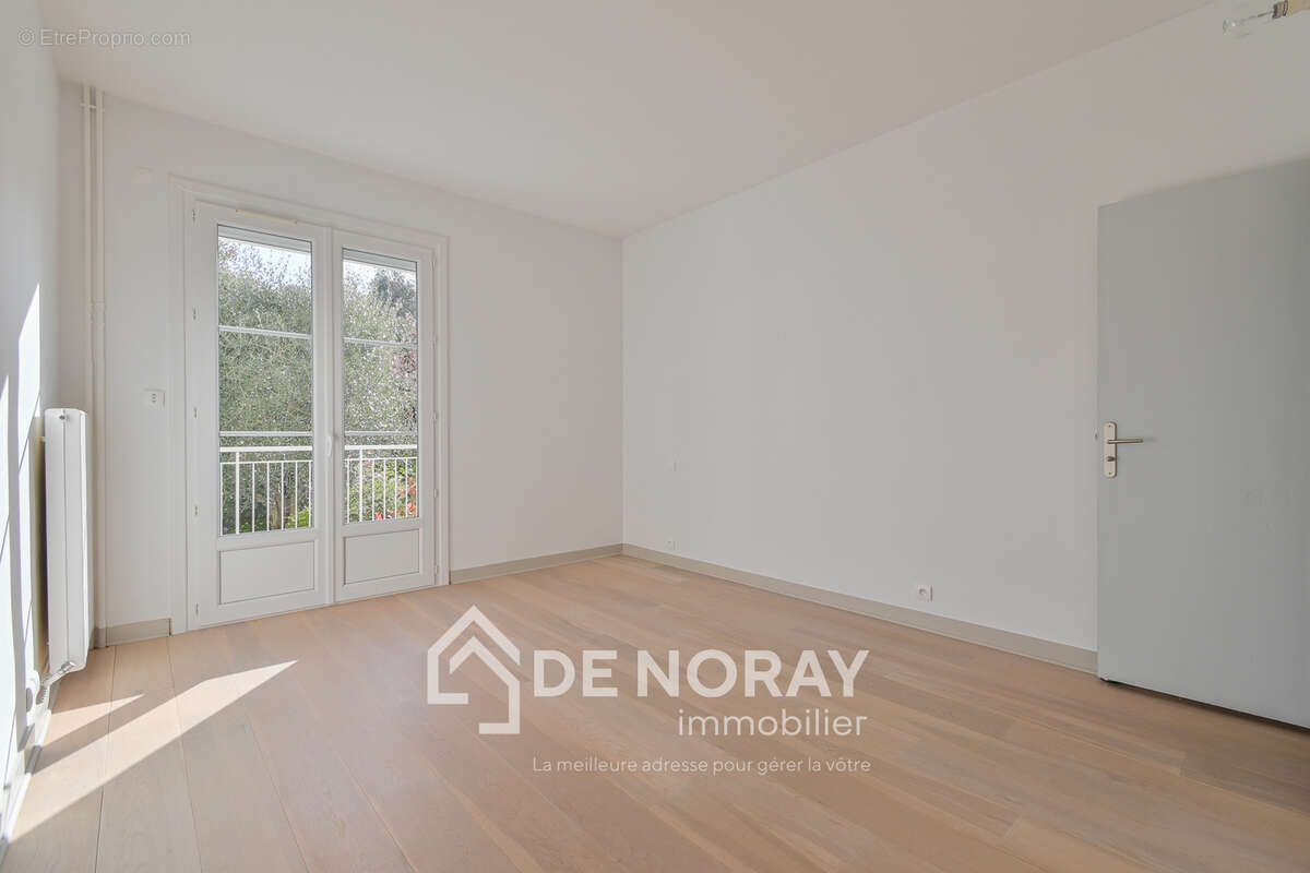 Maison à SAINT-CYR-SUR-LOIRE