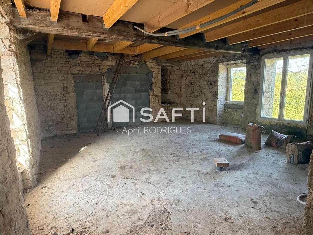 Photo 7 - Maison à SAINT-JUIRE-CHAMPGILLON