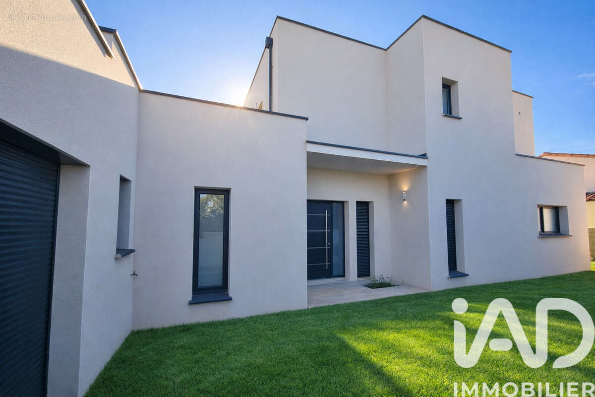 Photo 2 - Maison à BESSAN