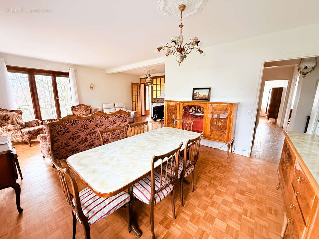 Maison à ARBIN