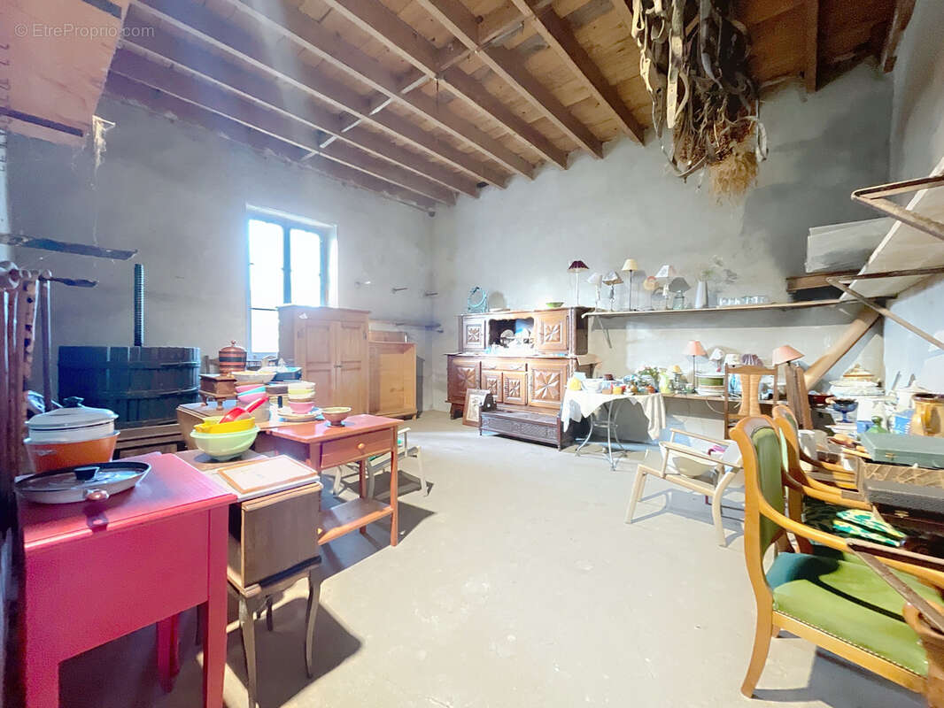 Maison à SAINT-GENIS-LAVAL