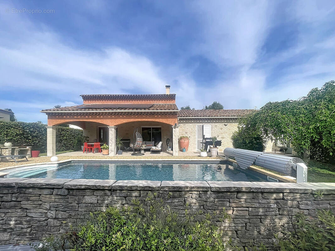Maison à PIERREVERT