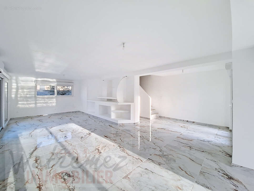 Maison à PETITE-FORET