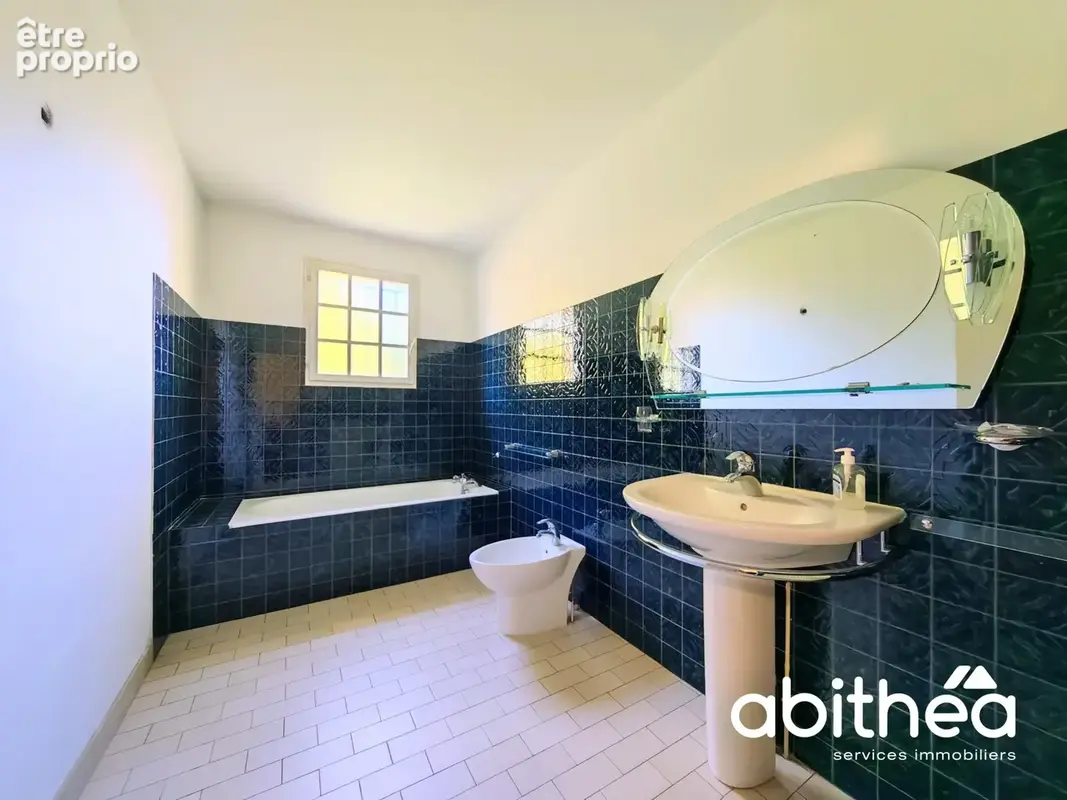Libourne   l'épinette : une maison familiale aux beaux volumes, au cœur d'un écrin de verdure - photo 11