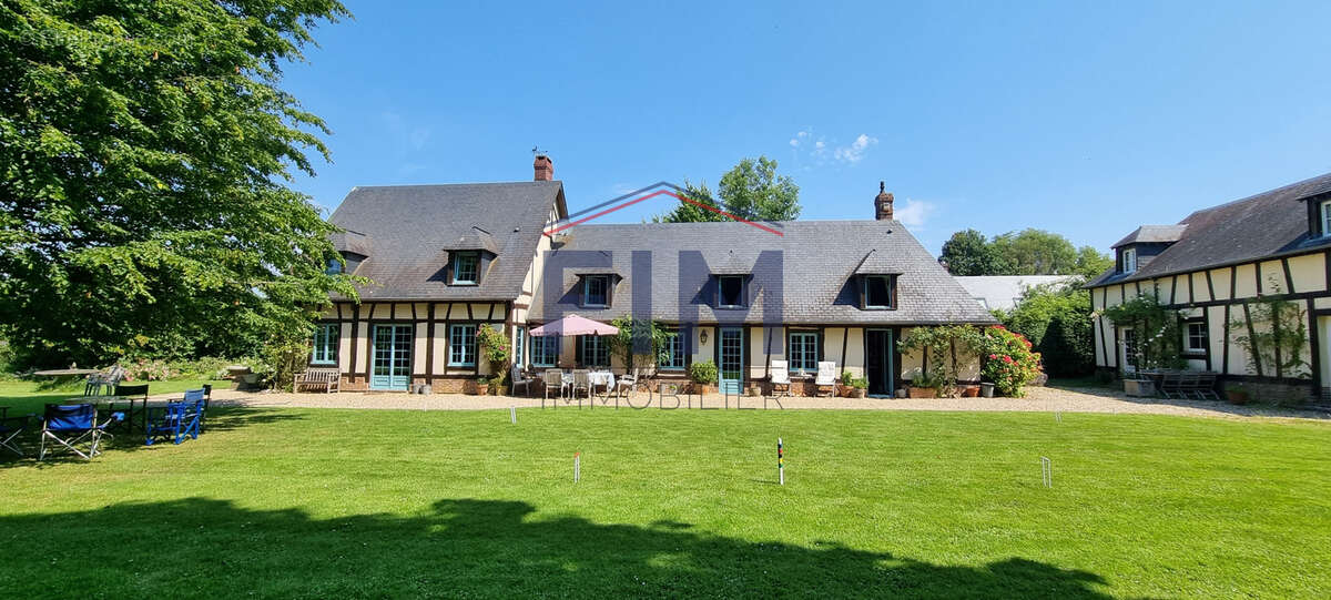 Maison à FLEURY-LA-FORET
