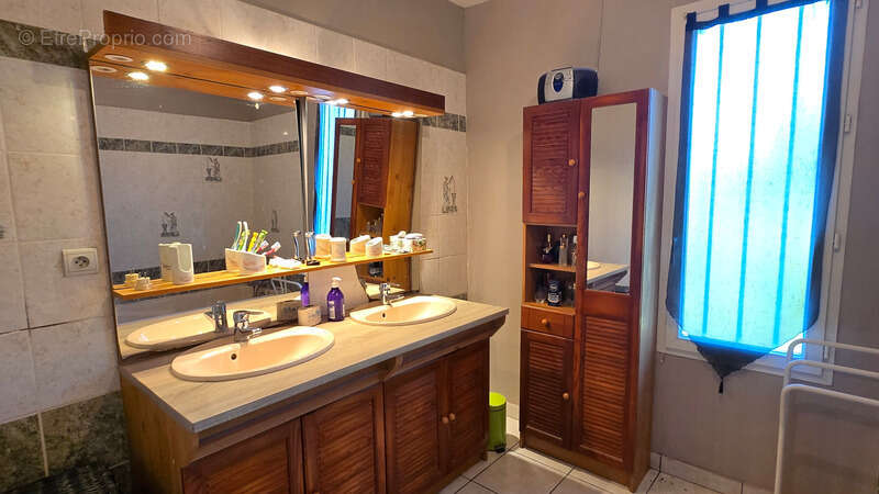 Maison à ORADOUR-SUR-GLANE