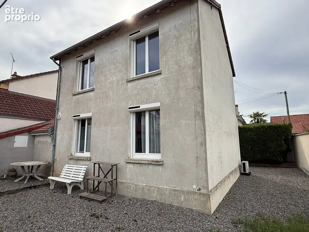 Maison 5 pièces 70 m² à vendre à Issoudun (36100) - photo 5