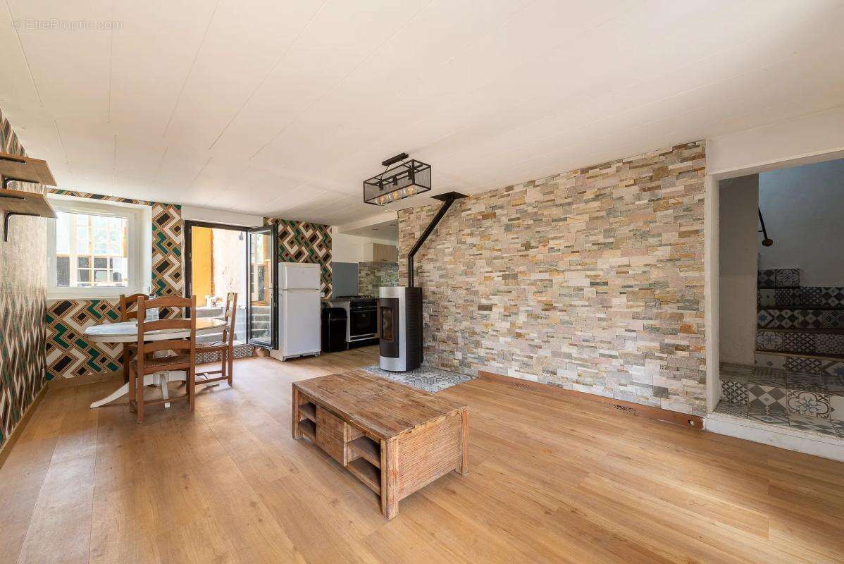 Maison de 4 pièces de 90 m² à Villeneuve-sous-Dammartin - photo 3