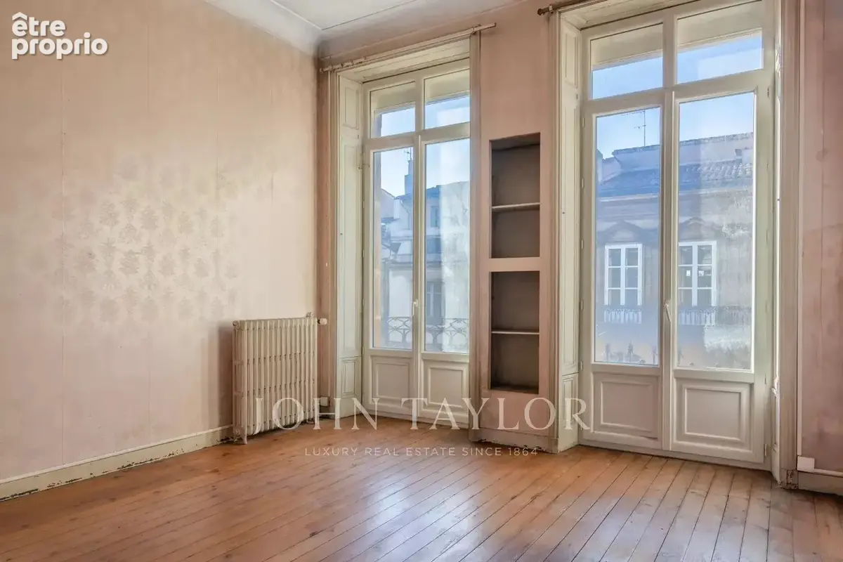 Saint seurin - maison de ville à rénover avec jardin - john taylor - photo 11