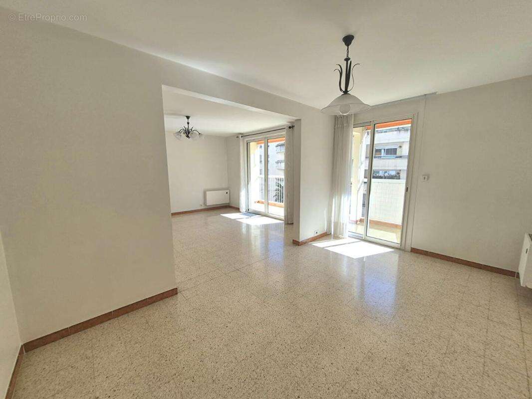Appartement à MARSEILLE-10E