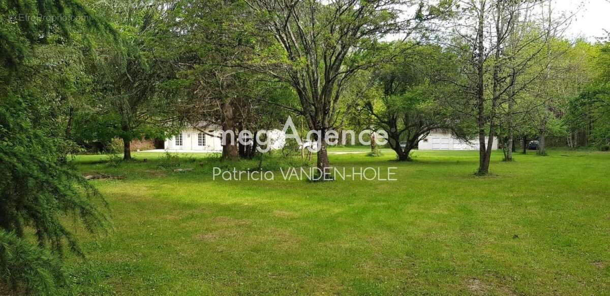 Maison de campagne avec piscine et grand terrain - photo 4