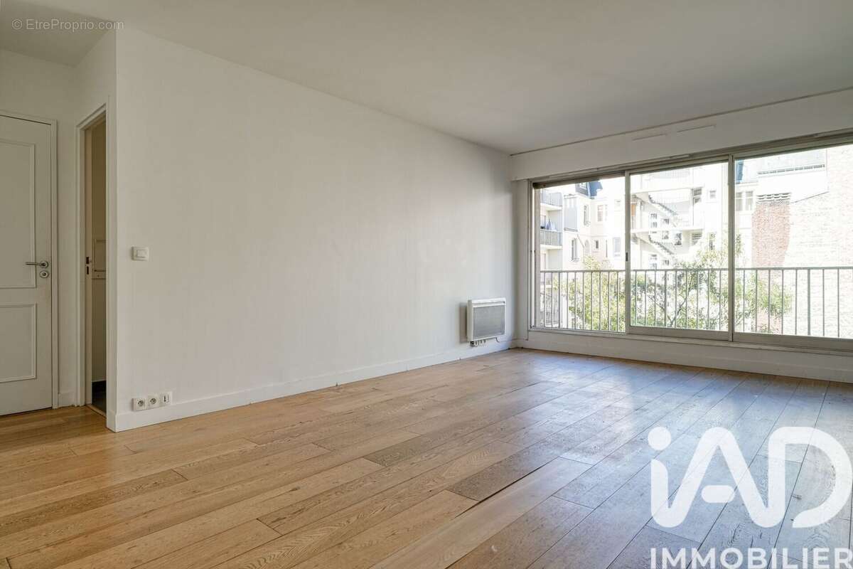 Photo 5 - Appartement à PARIS-15E