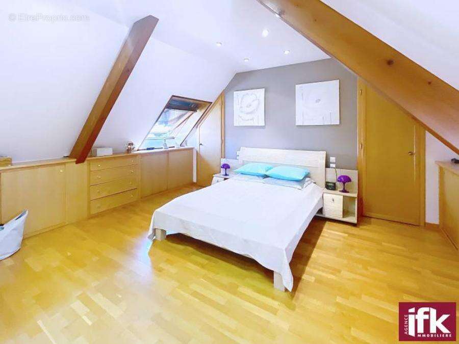 HORBOURG WIHR - Très belle Maison de 185 m² avec 4 chambres - Terrain de 8.35 ar - photo 16