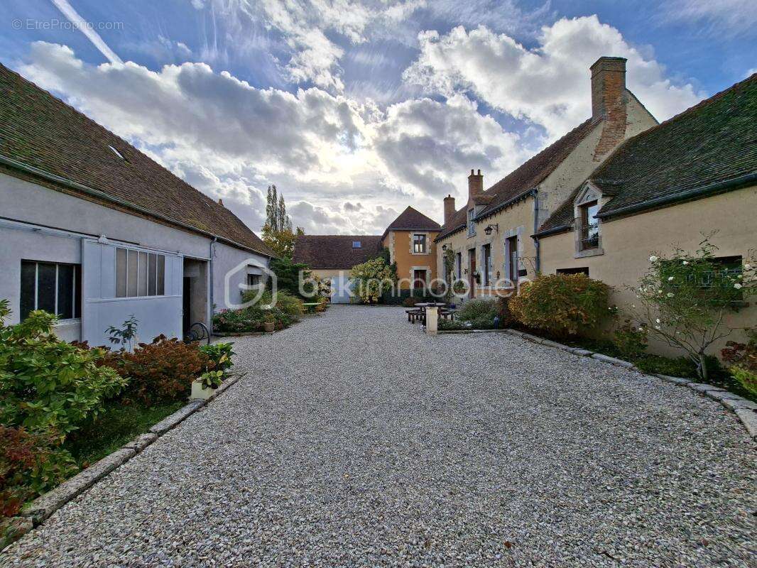 Maison à SAINT-BENOIT-SUR-LOIRE