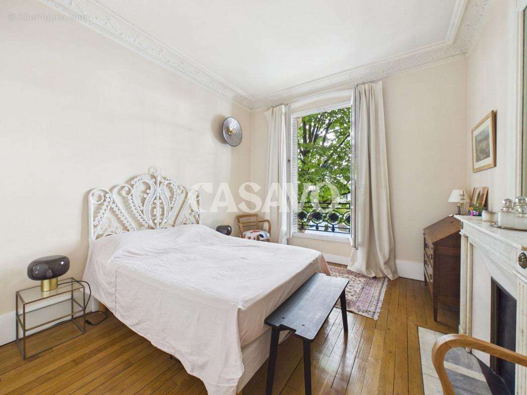 Appartement à SURESNES